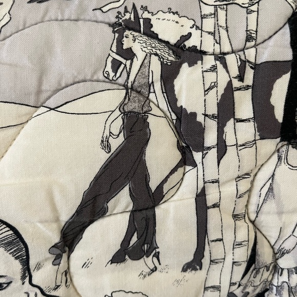 Handmade / Machine-Stitched Black and White Quilt with Models & Hot Pink Border - Picture 6 of 10